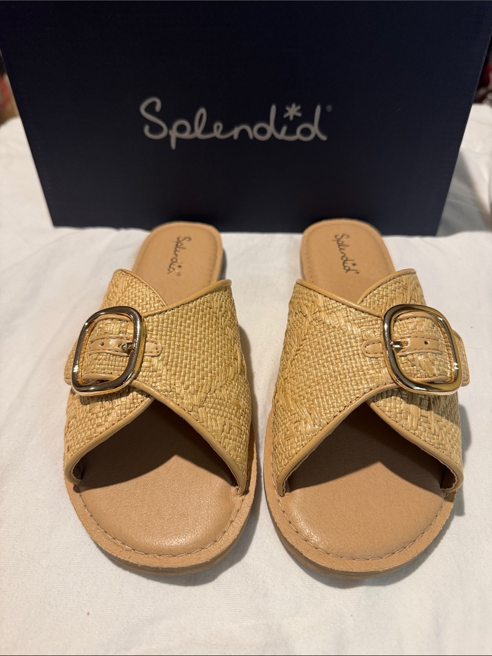 NIB splendid adjustable strap sandals.